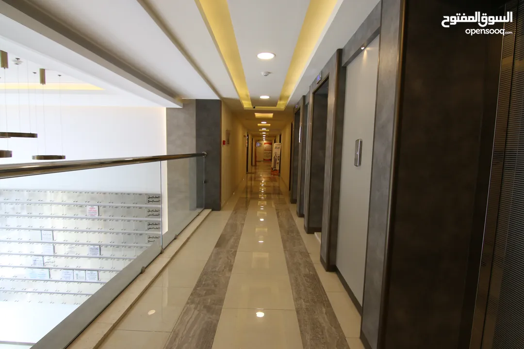عيادات ومراكز طبيه للبيع مقابل المركز العربي الطبي وبجانب فندق الشيراتون (شركة رائد خلف للإسكان)