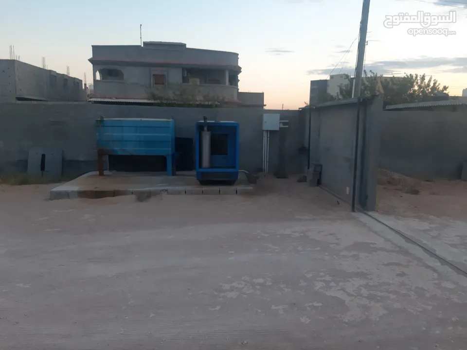 عقار للبيع كرزاز بالقرب من مدرسة بدر الكبري بيها منزلين بناء حديث