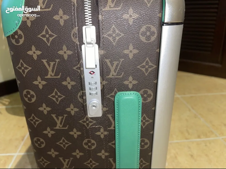 Louis Vuitton Travel Medium Sized Suit Case/ Hand Carry!! **1:1 Highest Quality Available**
