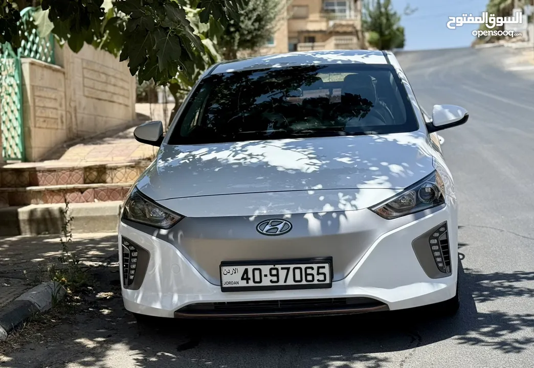 هيونداي ايونيك 2018 فل وفحص ماشيه 90 الف كاش واقساط بدفعه 2000 دينار