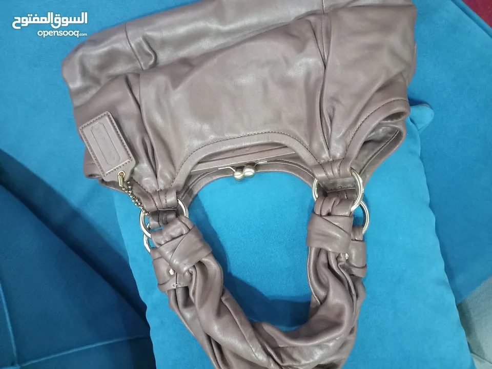 حقائب جديد ومستعمل شي بسيط براند عالمي اصلي ميه ميه
