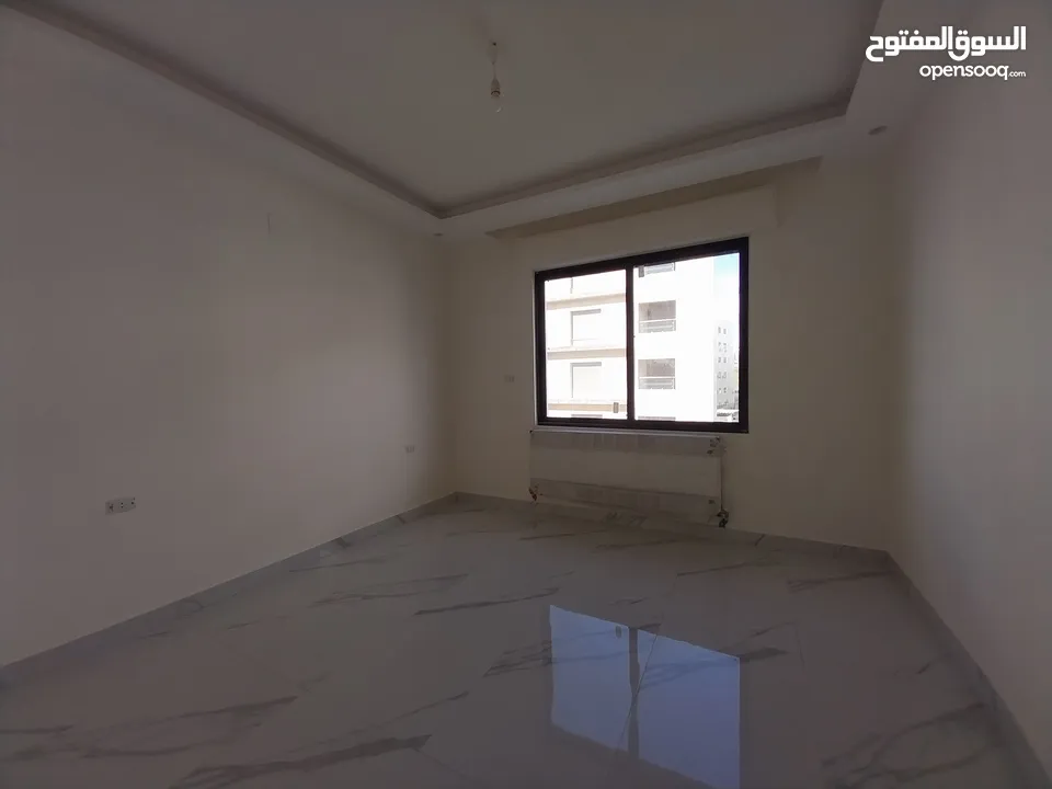 شقة للبيع في دير غبار  ( Property ID : 36712 )