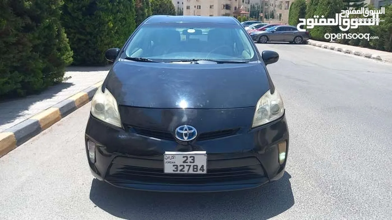تويوتا بريوس لون اسود ملوكي 2014 فحص 3 جيد بسعر مغري قابل للبدل