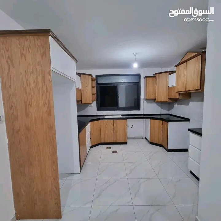 شقة للبيع بالقرب من عسل وبصل.جيب عفشك.واسكن.