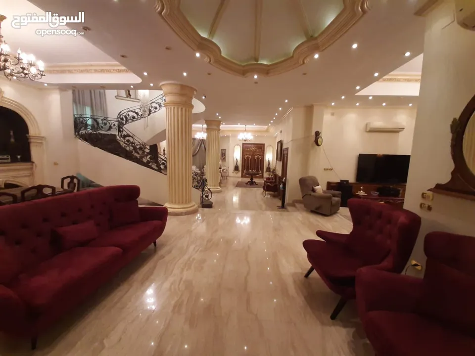 فيلا مستقله بالشويفات - التجمع الخامس،The villa is clubhouse five.