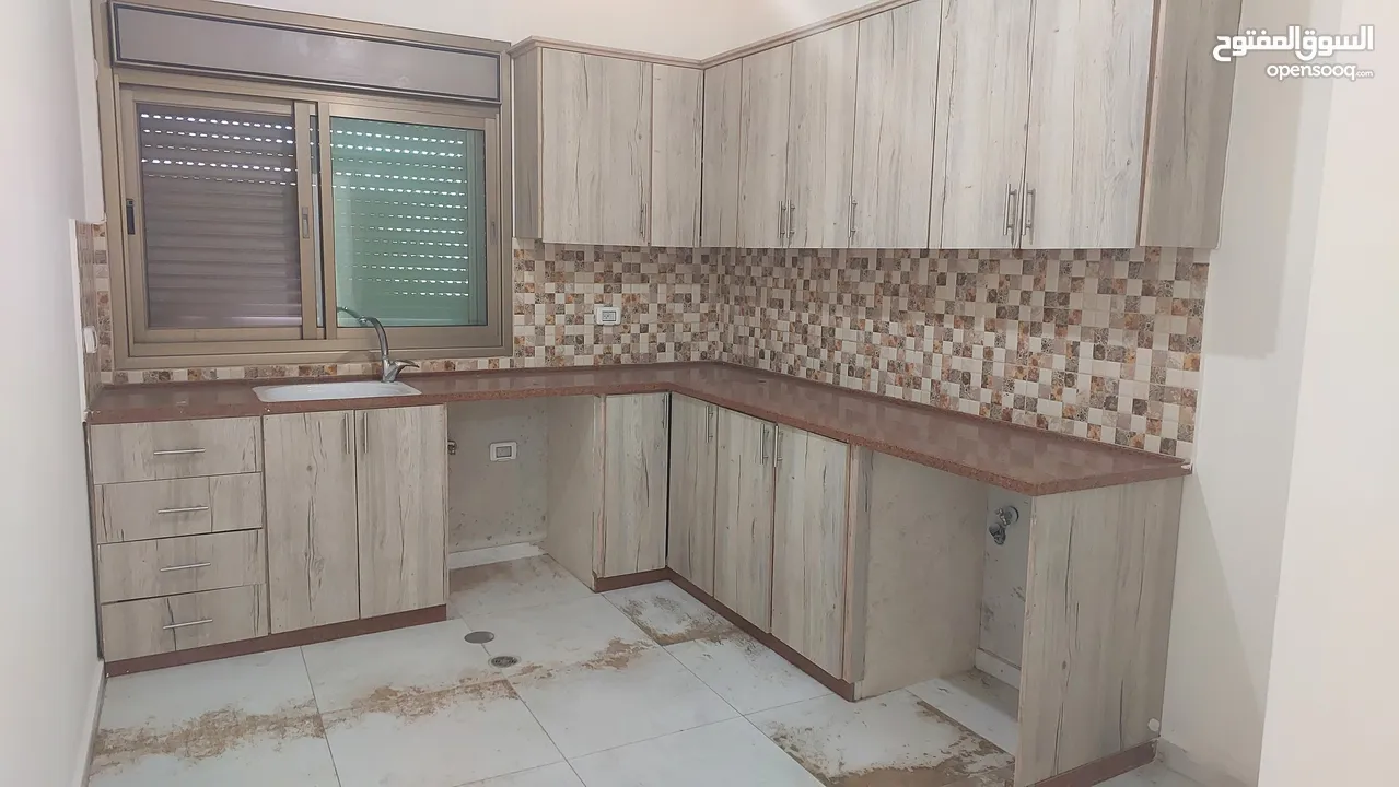 شقة للإيجار في منطقة دوار بير المحجر طابق ثالث