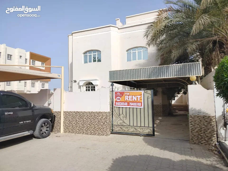 فيلا للإيجار في الموالح خلف سيتي سنتر - Villa for rent in Mawleh south