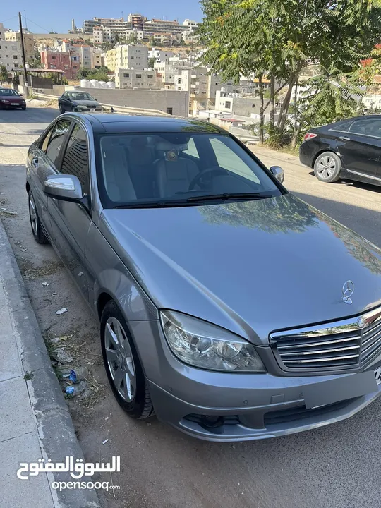 Mercedes C200  بانوراما موديل 2009 عرفتها بدون اي عيوب  السيارة مالك واحد فقط وارد شركة غرغور