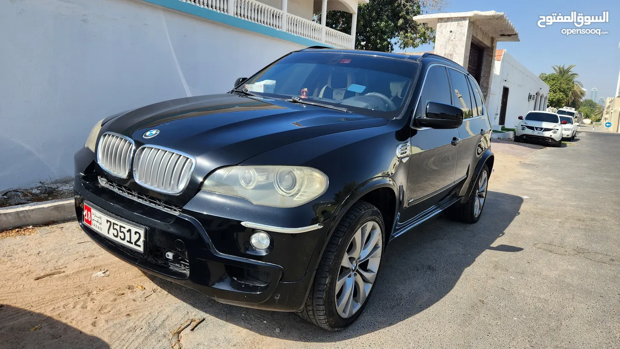 Bmw x5, 2009 , v8, 8 cylinder, 190,000 km run, good condition, serious buyer whatsp