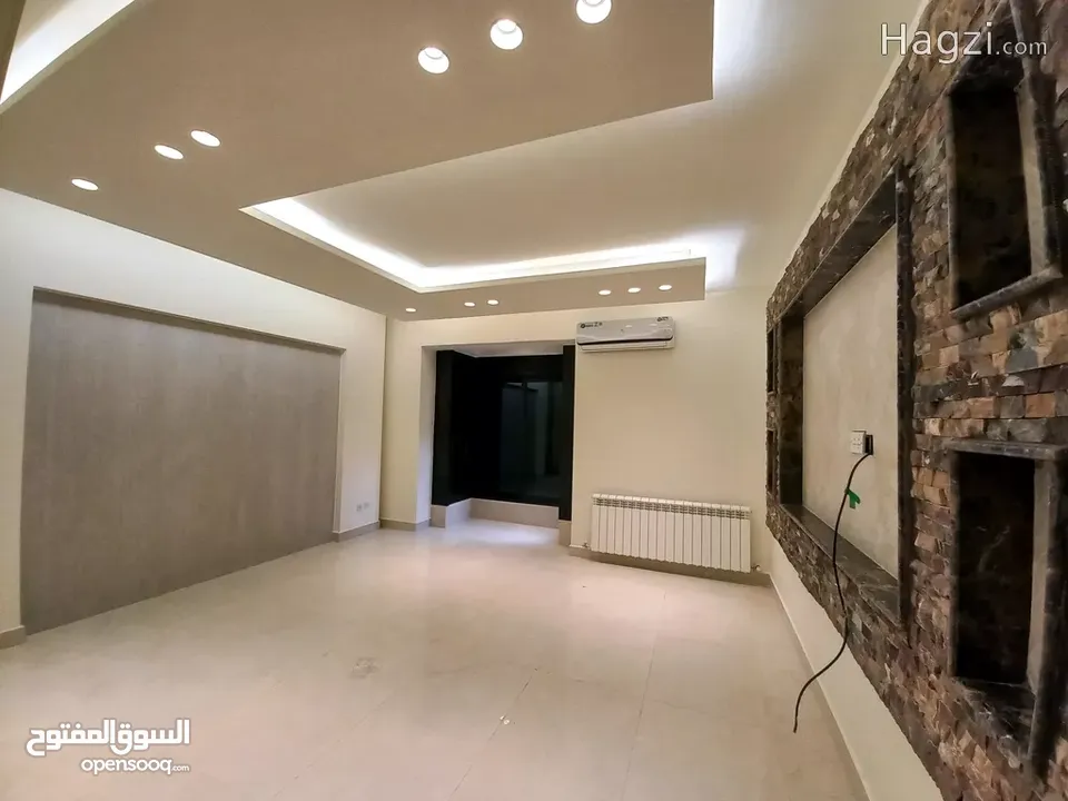 شقة غير مفروشة للإيجار 288م2 ( Property 18194 ) سنوي فقط