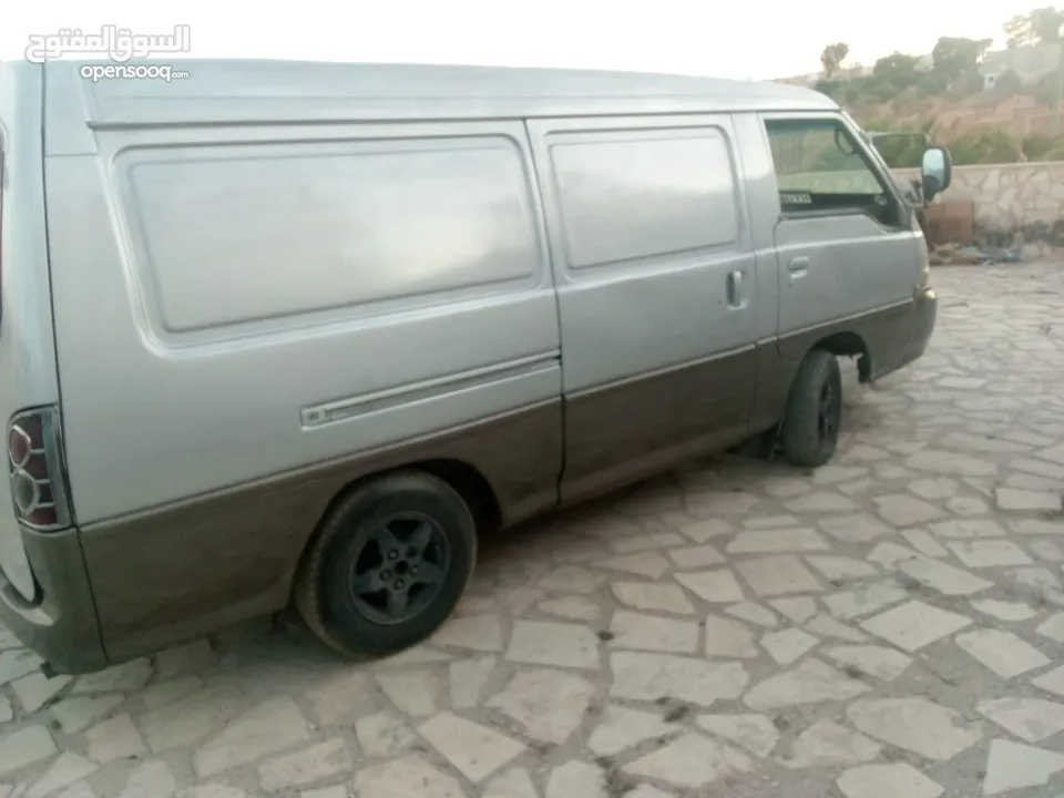 هونداي h100