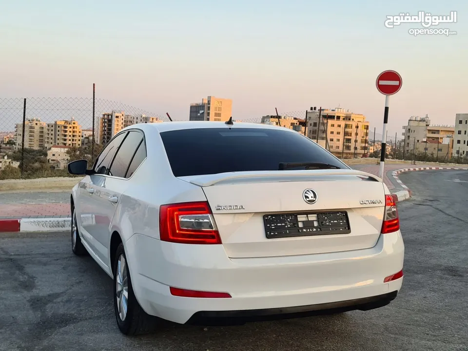 Skoda Octavia__Automatic___Diesel ___2017