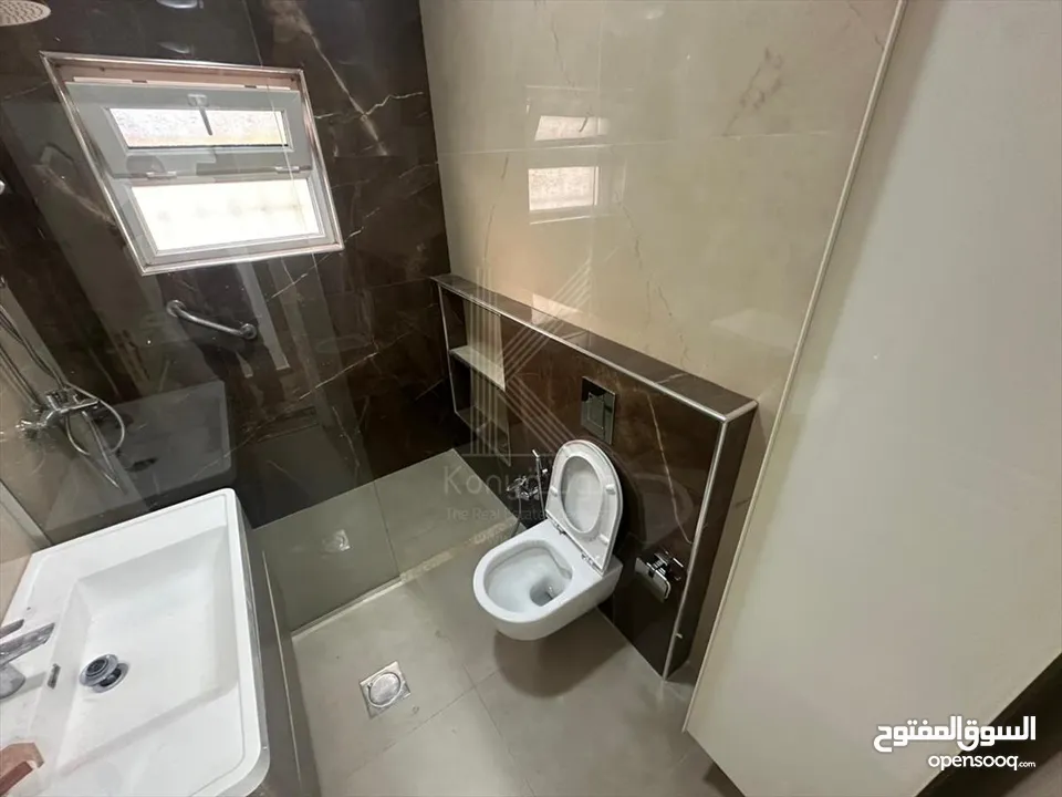 شقة دوبلكس ارضي منسوب فاخرة للبيع في خلدا