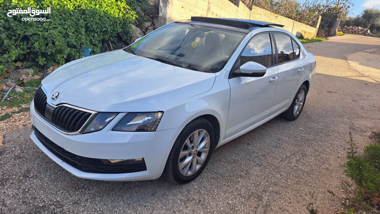 سكودا اوكتافيا 2019 صالون بنزين اتومات يد صفر فل فل اضافات بسعر مغري عالكاش