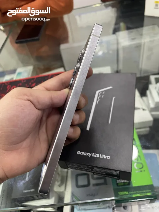 Samsung S25 ultra 1TB بحالة ممتازة كفالة الوكيل الرسمي
