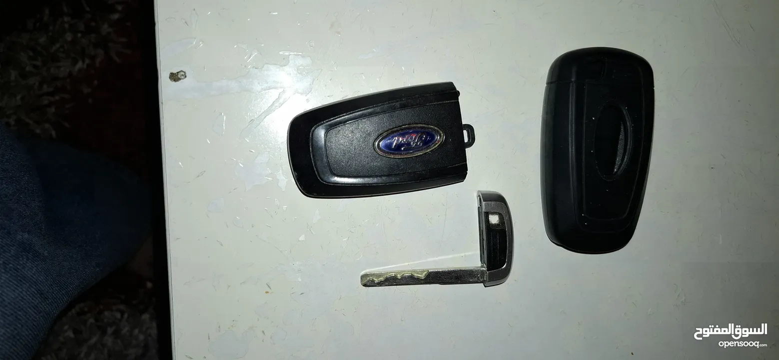 مفتاح مع ريموت فورد فيوجن و مفتاح مع ريموت مرسيدس