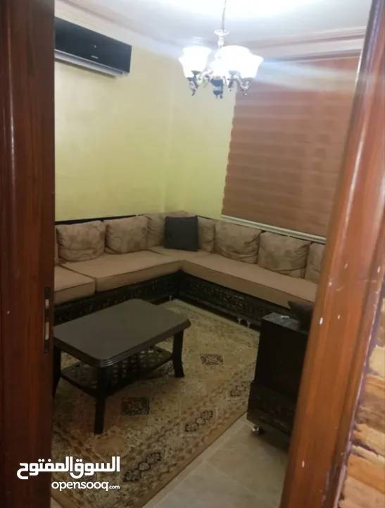 شقة طابقية للبيع في المستندة أبو علندا