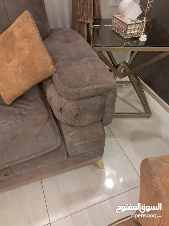 طقم كنب ثقيل زان 8 مقاعد اسفنج دانلوب بسعر مغري قابل للتفاوض