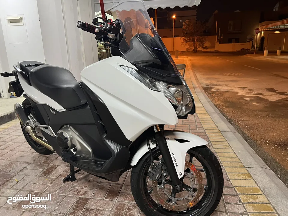 سكوتر هوندا 750