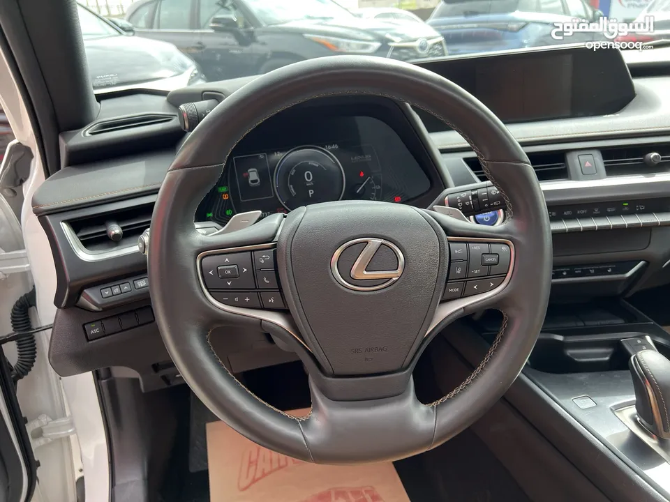 ليكزس UX300e كهربائية اعلى اضافات 2021