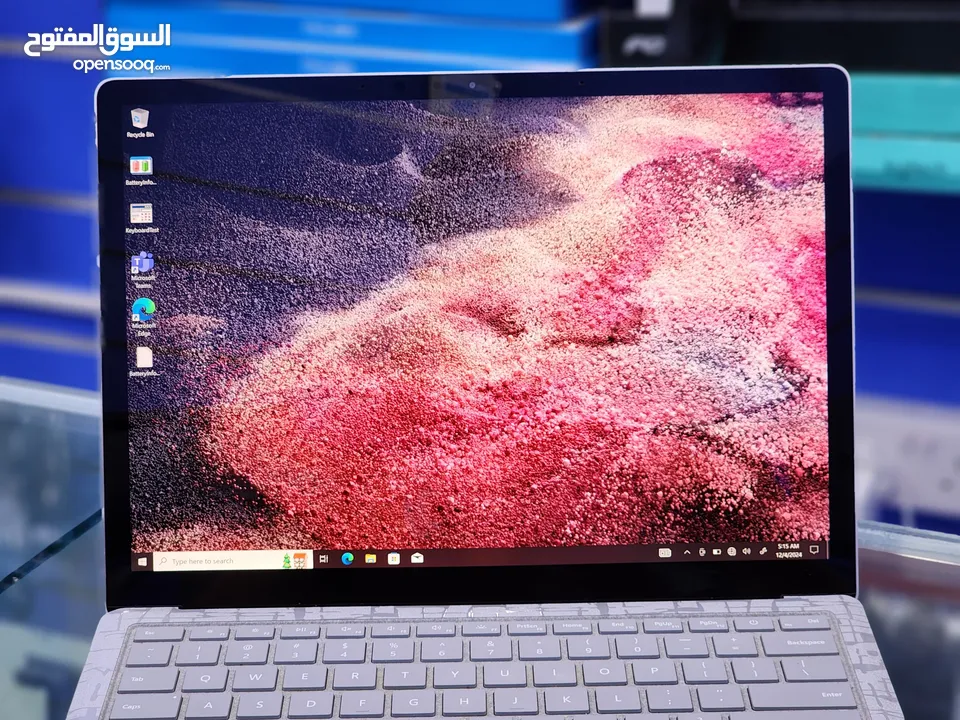 Microsoft surface book 8th Generation 8gb Ram 256gb ssd Touch 2k resolution only 80 Omani riyal