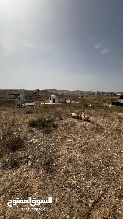 ارض للبيع في عمان منطقه البيضاء حوض العبوس