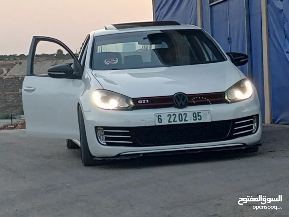 جولف جتي اي 2012 فحص نخب  ماشيه 130الف كيلو فل الفل