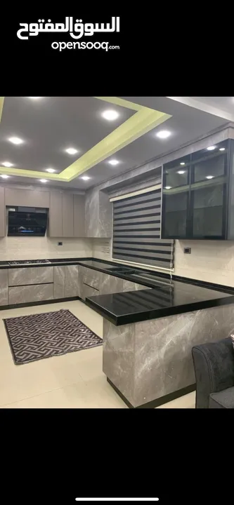 شقة طابق ارضي للبيع في منطقة الظهير مساحة 170 داخلي + ترس خلفي مبني مساحة 60 متر