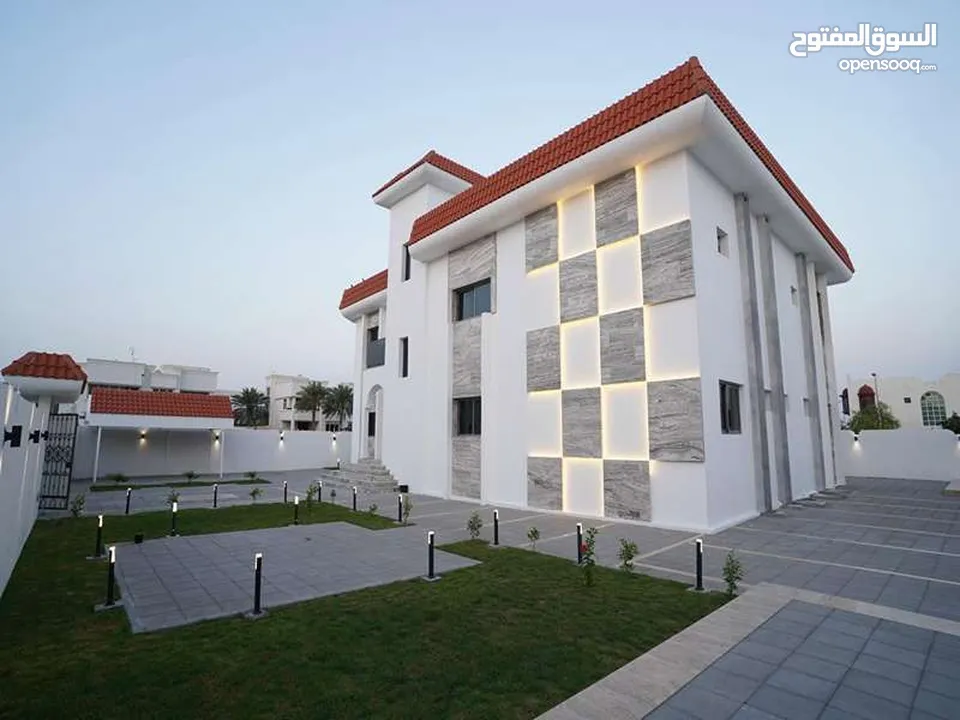 للبيع فيلا 7غرف.بمنطقه شرقان . لوكيشن مميز.مساحه واسعه .استلام فورى.