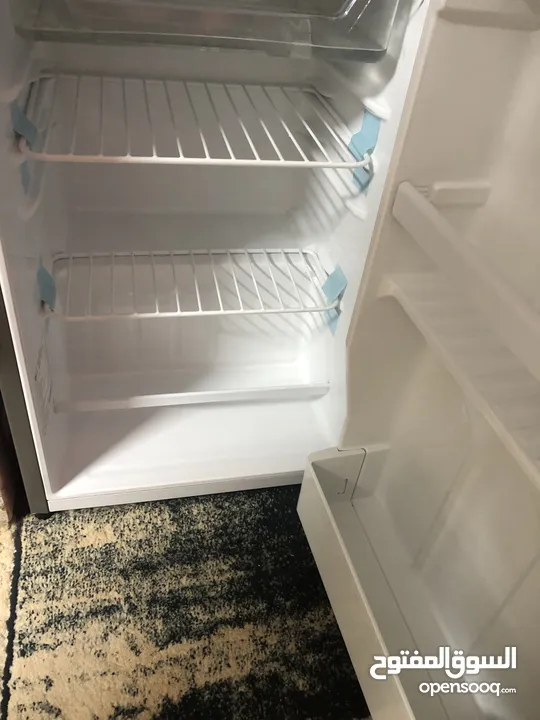 تلاجه ال جي ميني بار - LG Mini Bar 92L Silver GL-131SLQ