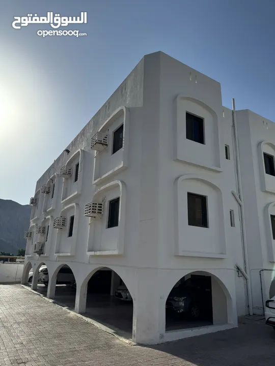 3 BHK WITH A/C IN WADI AL KABIR NEER SHELL PETROL STATION