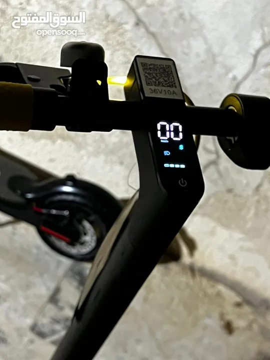 سكوتر كهربائي e-scooter