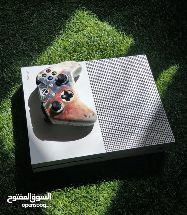 للبيع: Xbox One S  حالة ممتازة ونظيف جدًا  السعر: 680 شيكل فقط  الموقع: نابلس