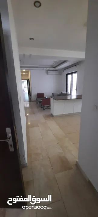 Furnished Apartment for Rent شقة مفروشة للايجار في عمان منطقة. الدوار الرابع منطقة هادئة ومميزة
