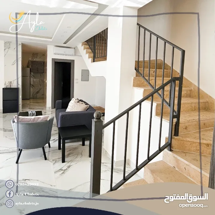 شاليهين اثنين  على ارض 4 دونم للبيع و غرفة للحارس  و مستودع. المشروع مفروش كامل و عمر البناء سنة