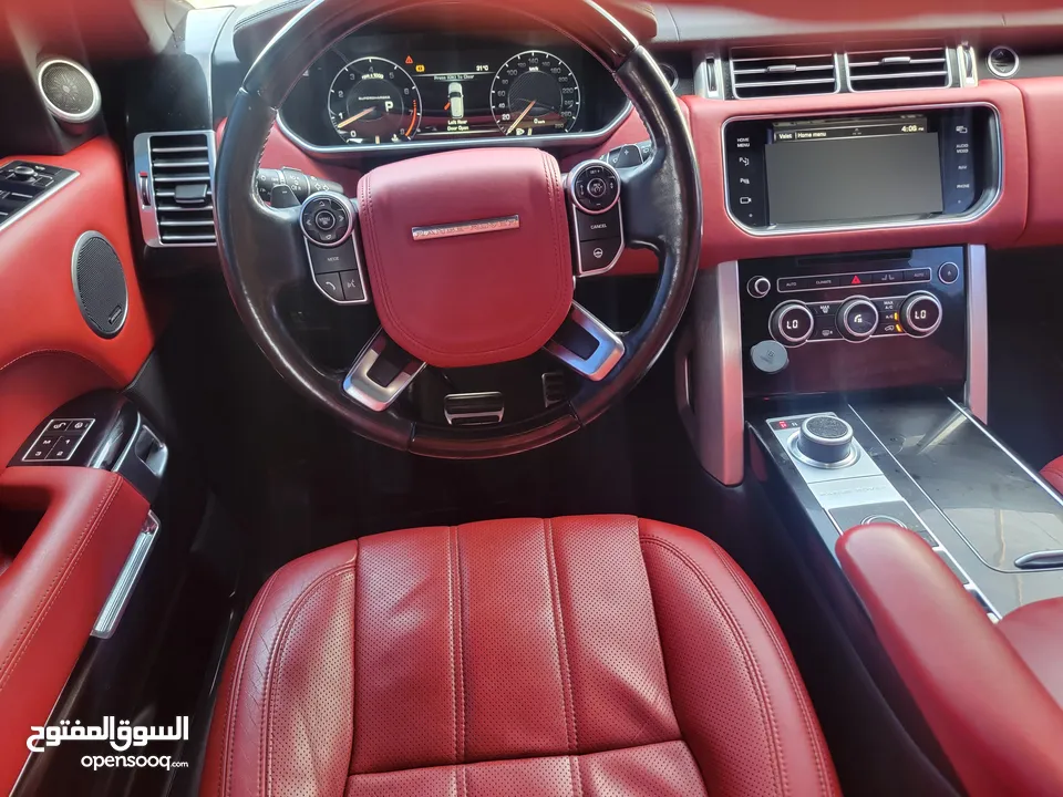 2015 Range rover vogue Supercharged Gcc Full options panoramic roof