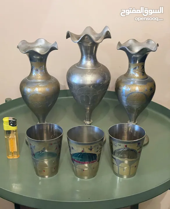 مزهريات وكاسات المدينة المنورة ايام الزمن الجميل. الاسعار والتفاصيل في الوصف.