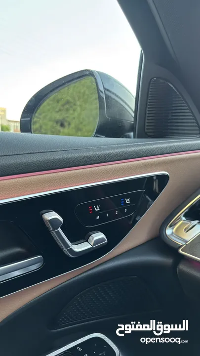 Mercedes Benz E350 4matic(الأولى والوحيد من فئتها في الاردن