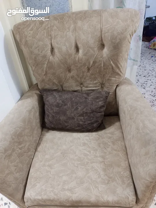 كنب مستعمل بحال الجديد