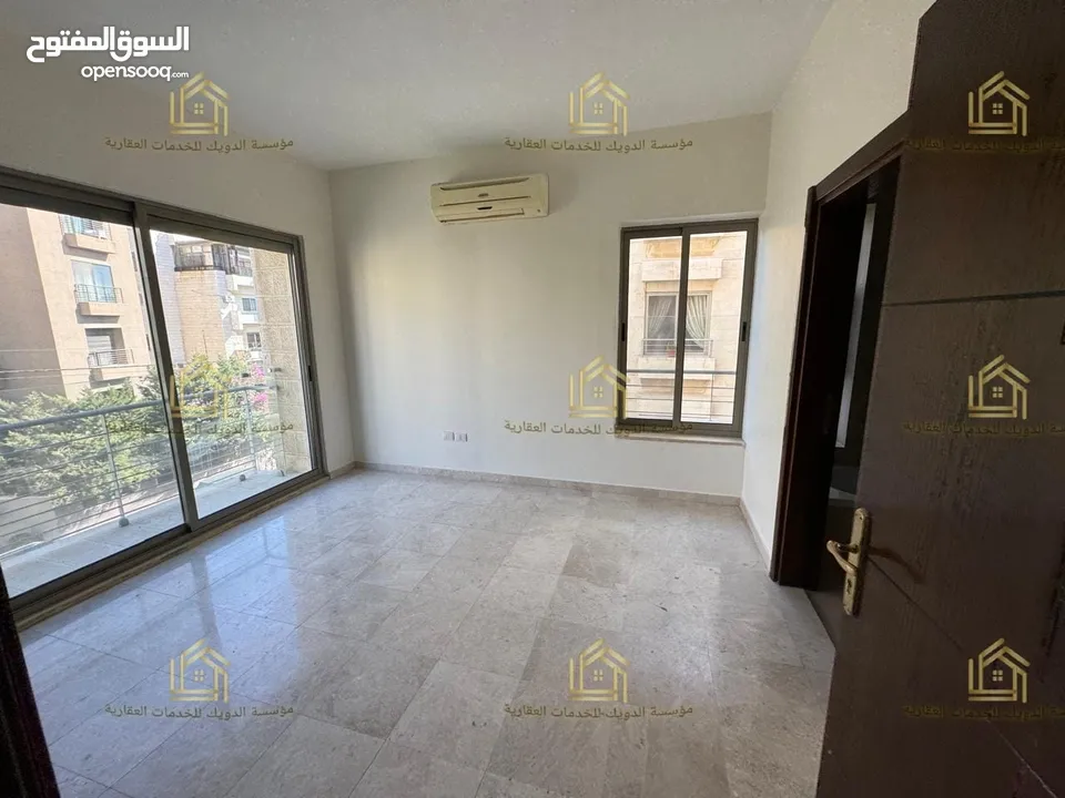 عرض فاخر --- جديد لم يسكن ----