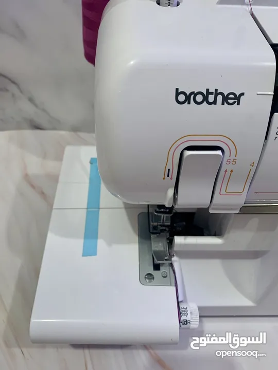 ماكينة برذر اوفرلوكر لتنظيف و قص و خياطة الملابس موديل Brother overlocker 2504D