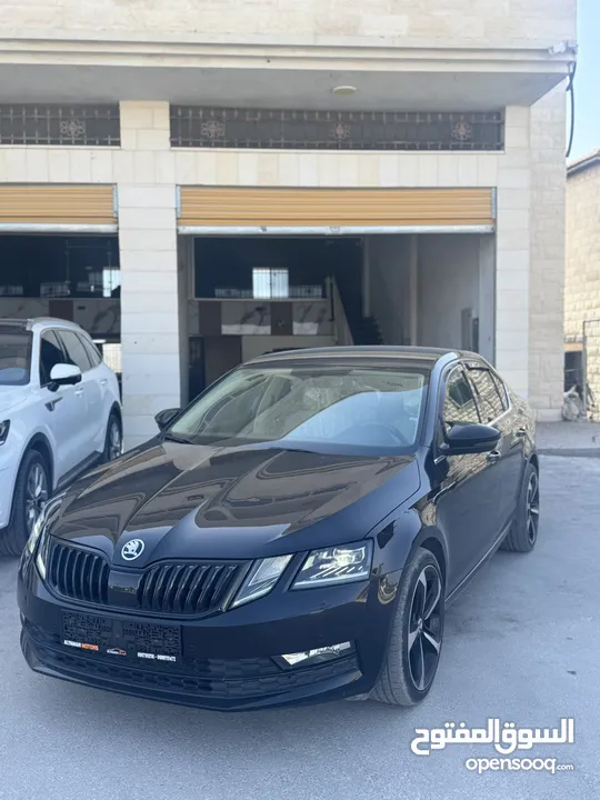 SKODA OCTAVIA 2019 صالون  اوتم2000 ديزل  فل مسكر إضافات عدا الفتحة  سعر مميز كاش  طلاء اصلي بلكامل