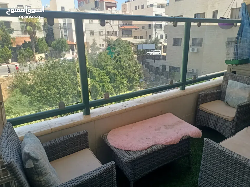 شقة مفروشة للإيجار