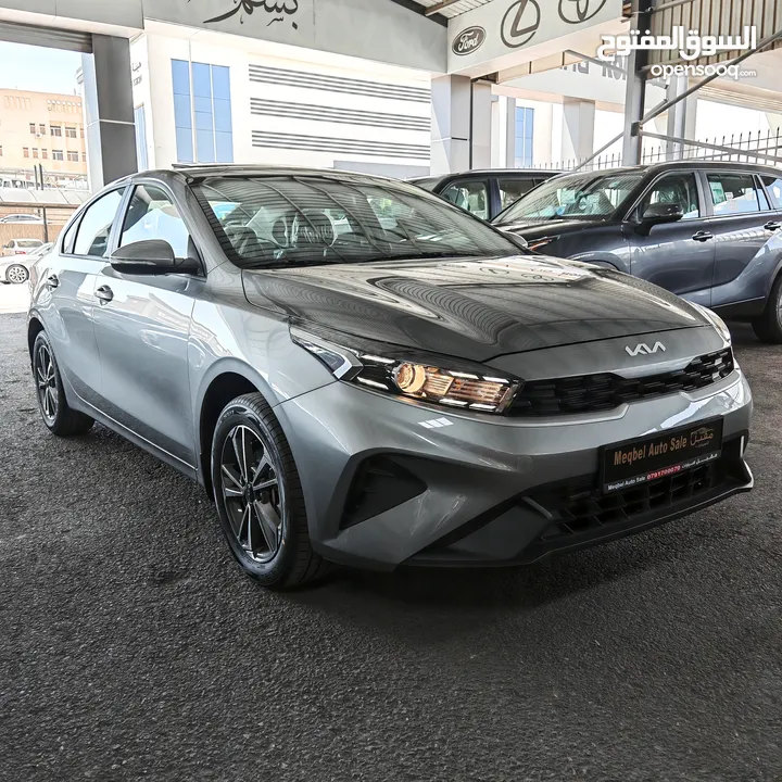 KIA CERATO 2024 (كفالة الوكيل الرسمي 5 سنوات) و(عقد صيانة 30,000 كم زيوت وفلاتر)