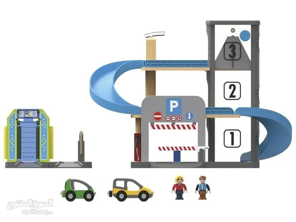 Playtive Junior Parking عدة وقوف السيارات:3 محطات عمل مصممة بعناية: محطة غسيل ، وحاجز مع موزع تذاكر