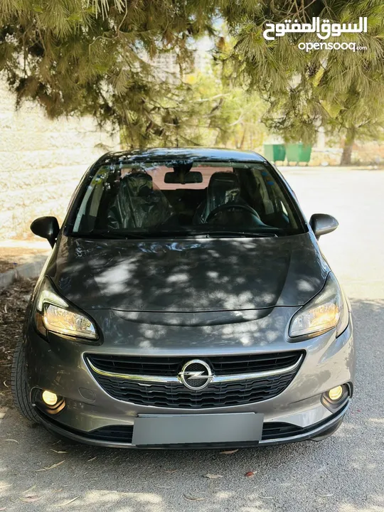 اوبل كورسا 2018 . فل اوتوماتيك . يد اولى . اصل برايفيت . ترخيص + تأمين جديد . سياره بحال الشركه