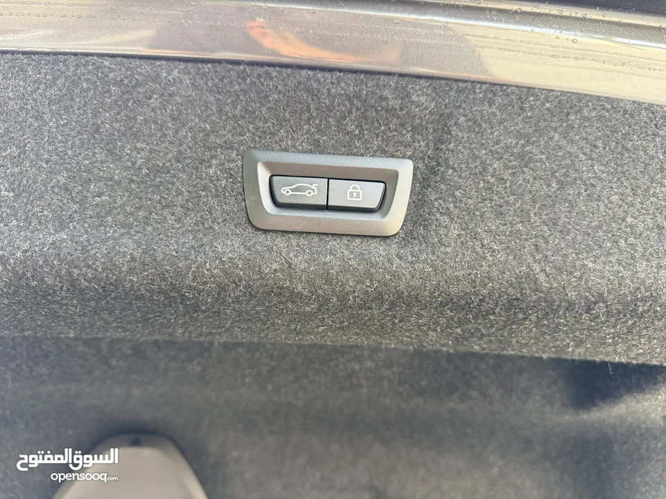 ترخيص 2022 BMW  330e  محرك 2000 هايبرد plug in/يقطع على الشحنه 50 كيلو متر  297 حصان