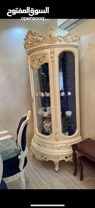 بيع غرفة ضيوف كاملة كنب سفرة بيرو مدخل