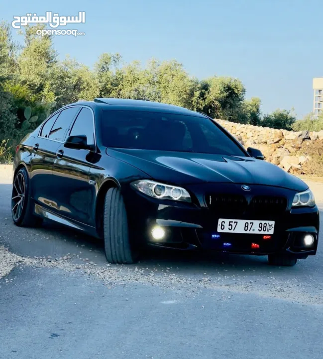 BMW 528i F10 موديل 2015 – نظيفة جدًا – فل الفل اضافات – كاش