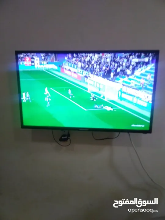 40" TV LED not smart with Android box